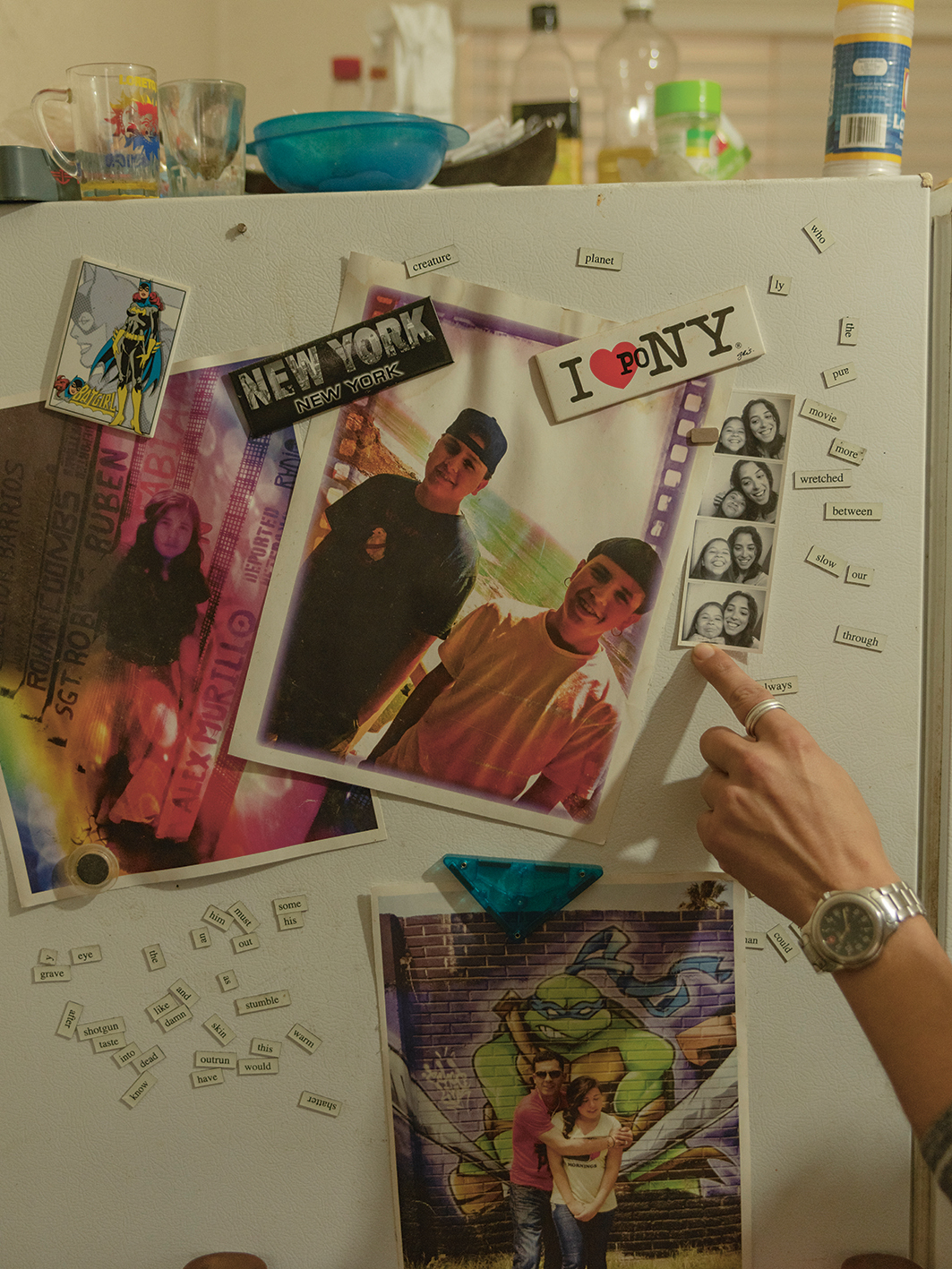 Veteraan Jimmy Caso werd acht jaar geleden gedeporteerd naar Mexico vanwege een veroordeling voor mishandeling. Hij kreeg zijn Green Card als baby en groeide op in het gewelddadige oosten van Los Angeles, waar gangs de dienst uitmaakten. Net als zijn vader en een van zijn broers ging hij bij het leger. Nadat zijn vijf maanden zwangere vrouw overleed, raakte hij aan de drugs, zwierf rond door de VS en werd meerdere keren veroordeeld. Hij kon het niet geloven dat hij gedeporteerd werd. ‘Ik hou van mijn land.’