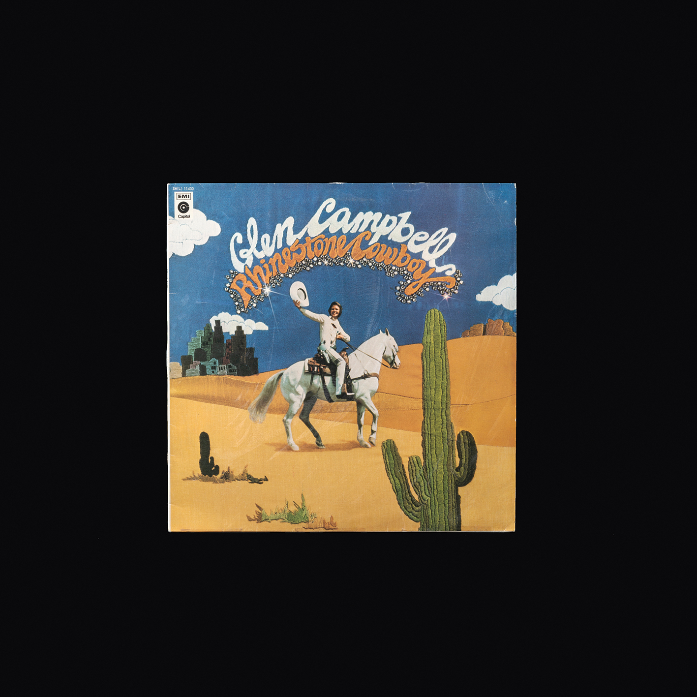 ©Jansen van Staden, Microlight. The story of the Rhinestone Cowboy and the hand grenade, 2018