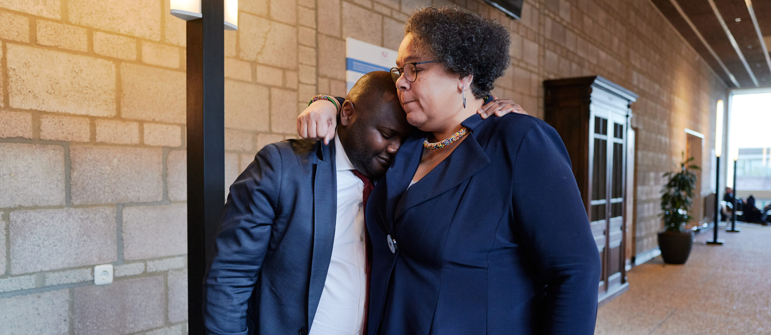 Mpanzu Bamenga en Dagmar Oudshoorn