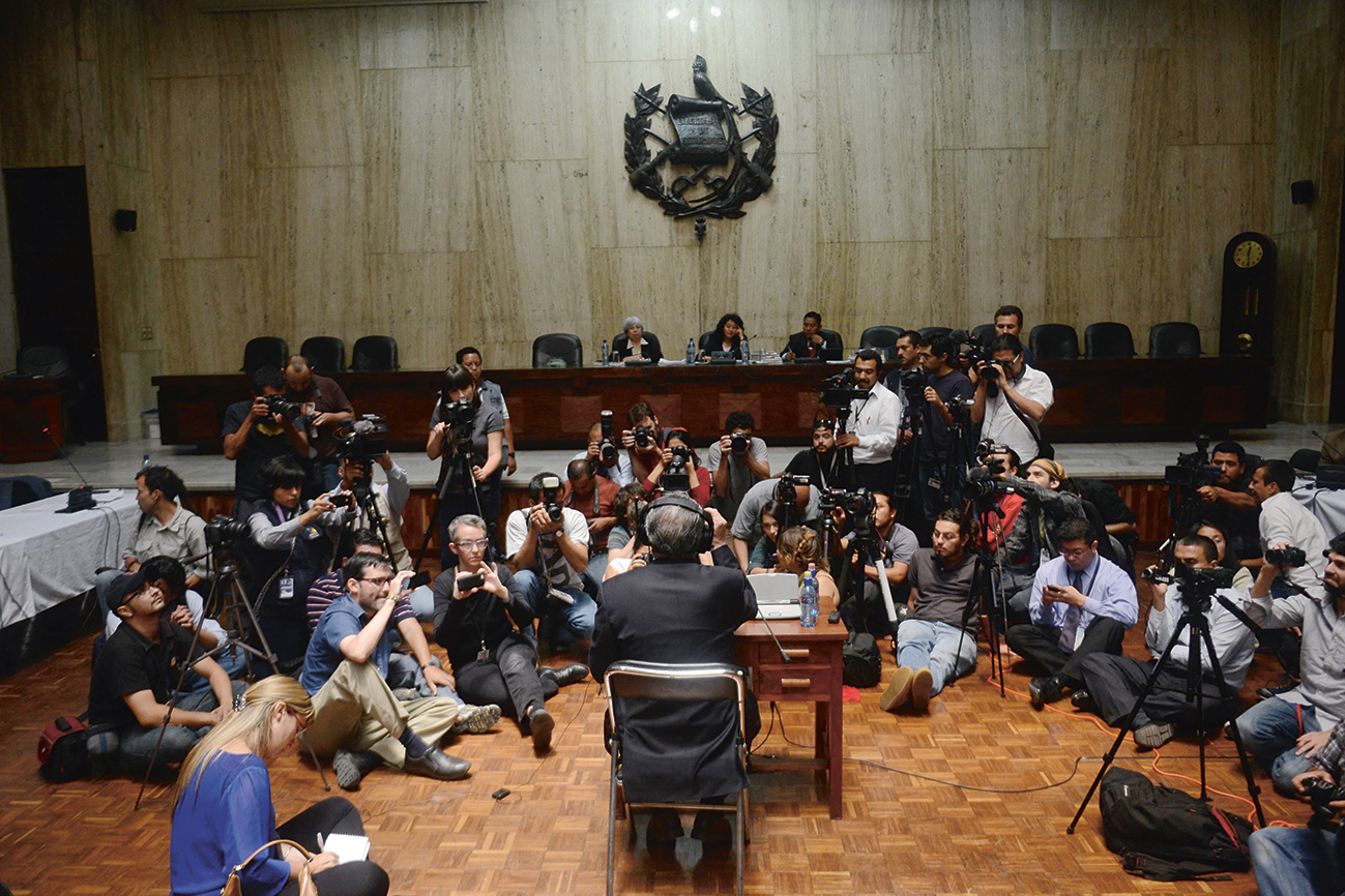 De voormalige Guatemalteekse dictator (1982-1983) José Efraín Ríos Montt in 2013 tijdens het proces over genocide gepleegd tijdens zijn regime.